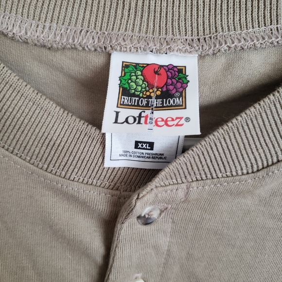 Men's short sleeve button top - Picture 4 of 8